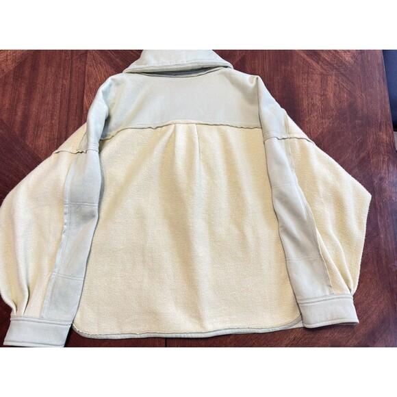 Blue Blush Women's Chartreuse Soft Fleece Oversized Button-Up Cardigan Medium - Picture 7 of 8